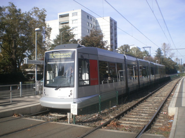Foto van Rheinbahn NF10 2032 Tram door Perzik