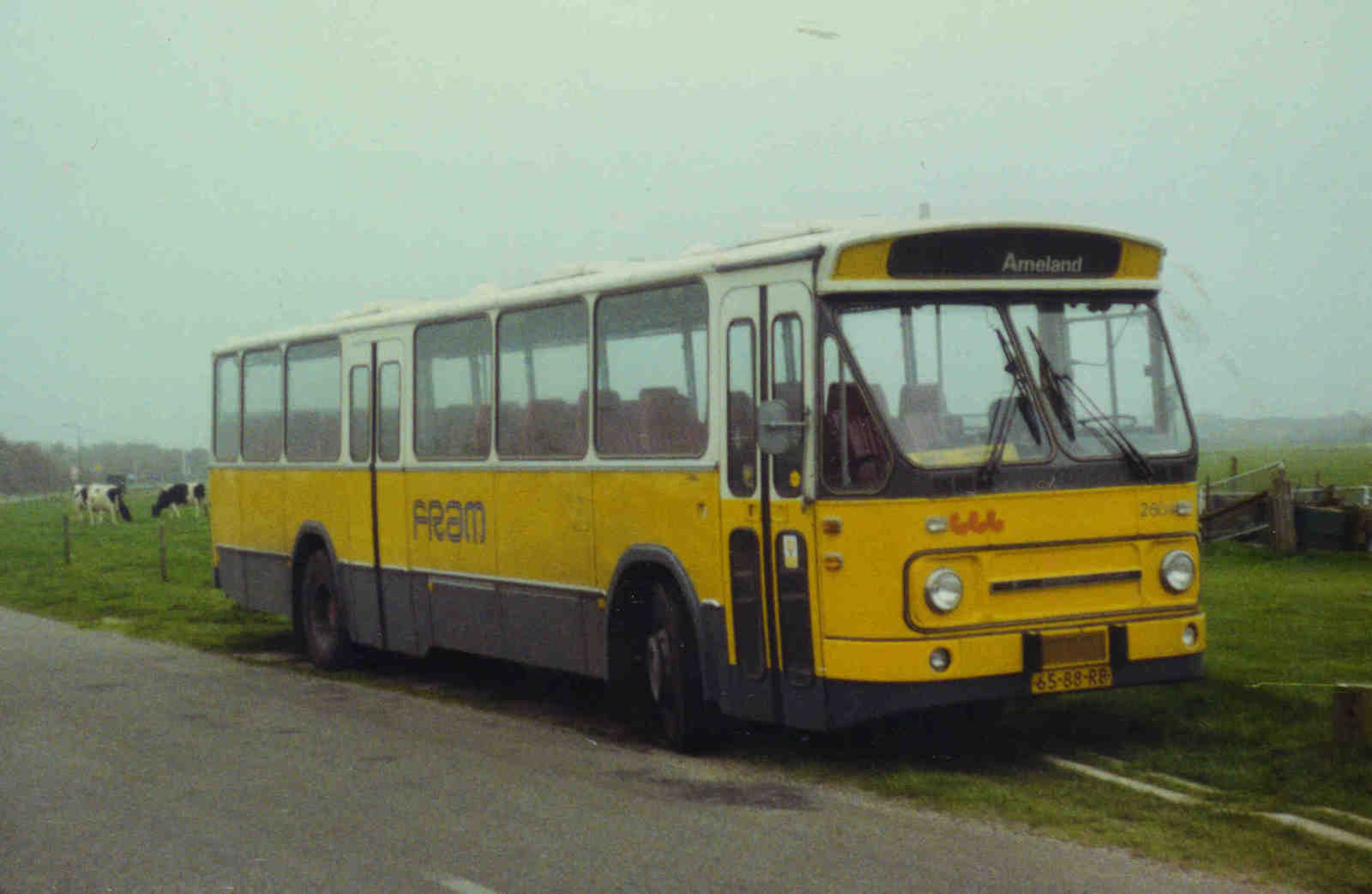 Foto van FRAM Leyland-Den Oudsten Standaardstreekbus 2604