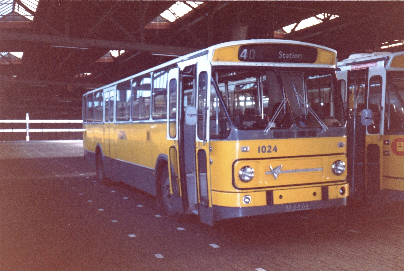 Foto van NZH Leyland-Verheul Standaardstreekbus 1024
