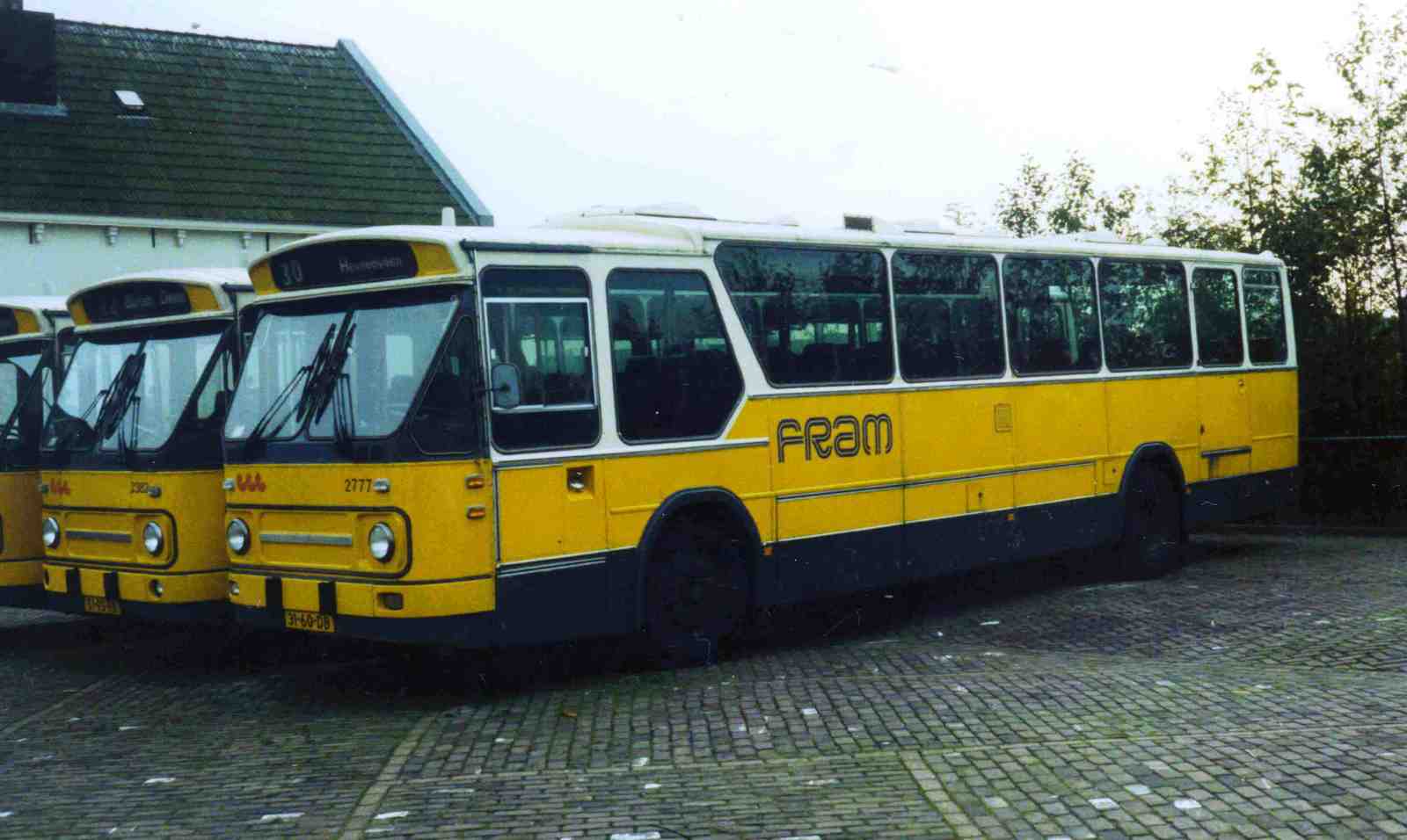 Foto van FRAM Leyland-Den Oudsten Standaardstreekbus 2777