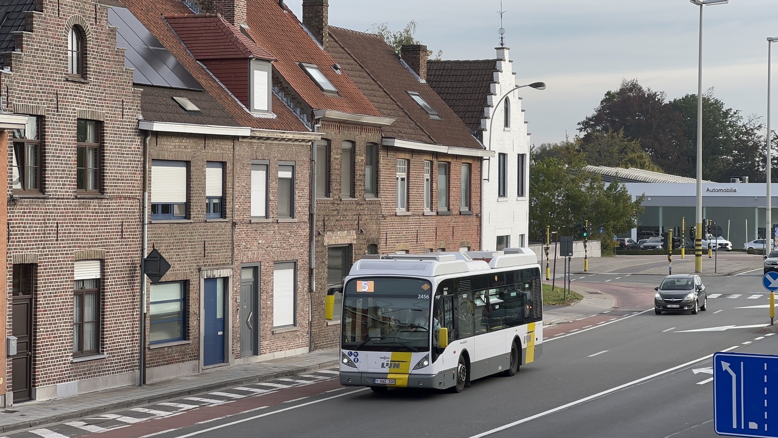 Foto van DeLijn Van Hool A309 Hybrid 2456