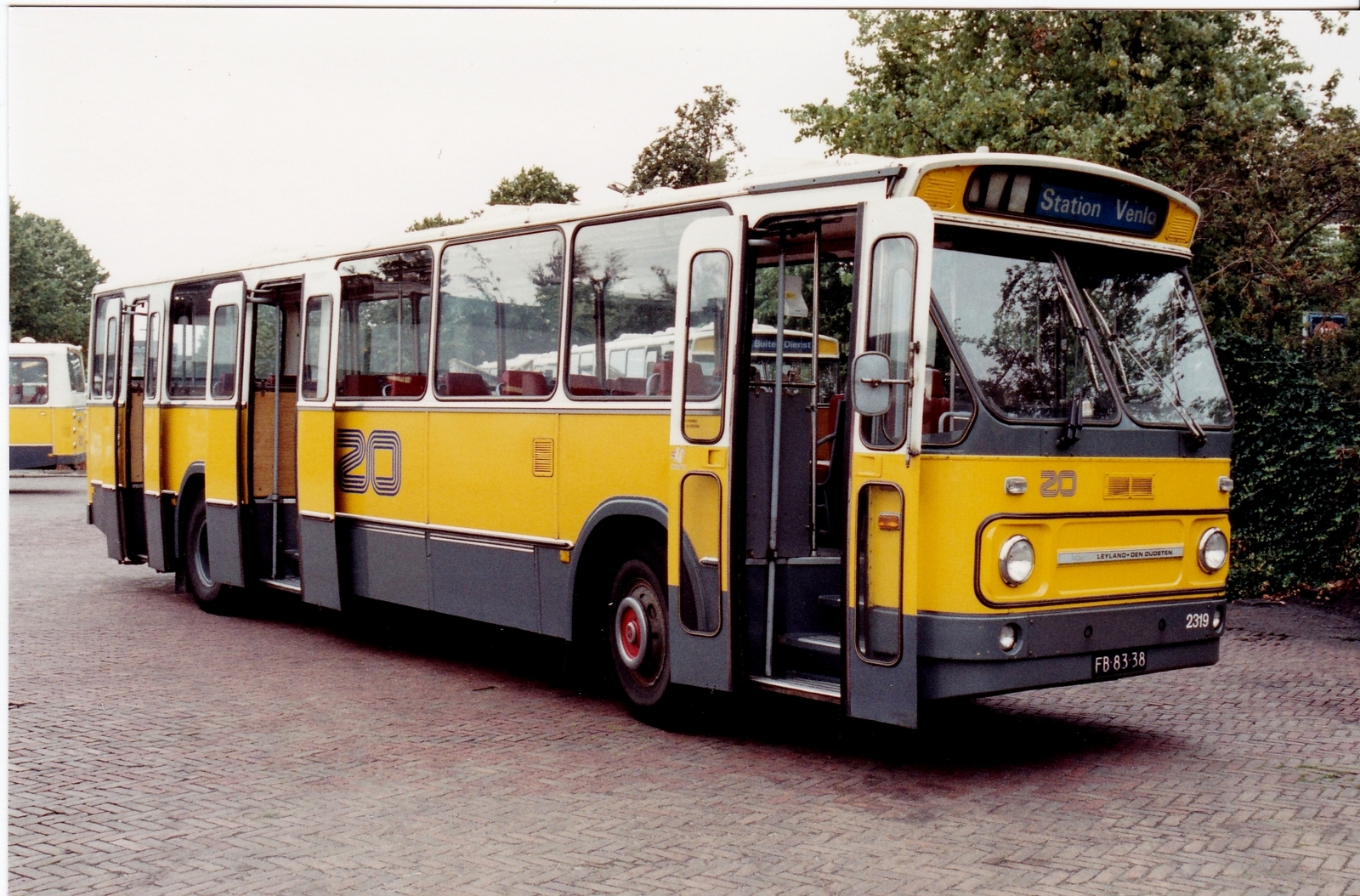 Foto van ZO Leyland-Den Oudsten Standaardstreekbus 2319
