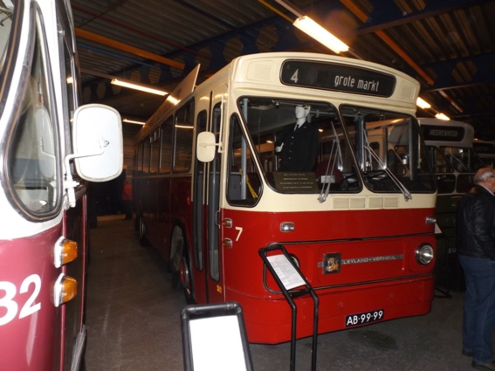 Foto van NBM Leyland-Verheul Standaardstreekbus 7