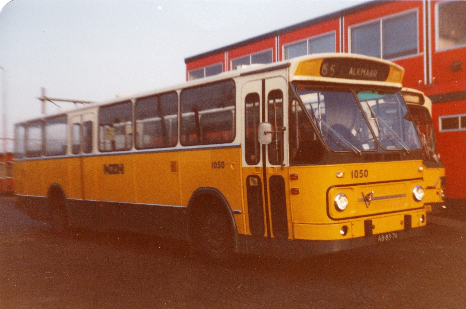 Foto van NZH Leyland-Verheul Standaardstreekbus 1050