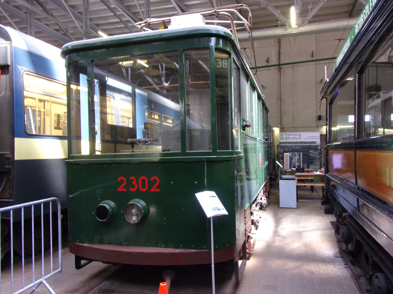 Foto van RoMeO Diverse trams 2302